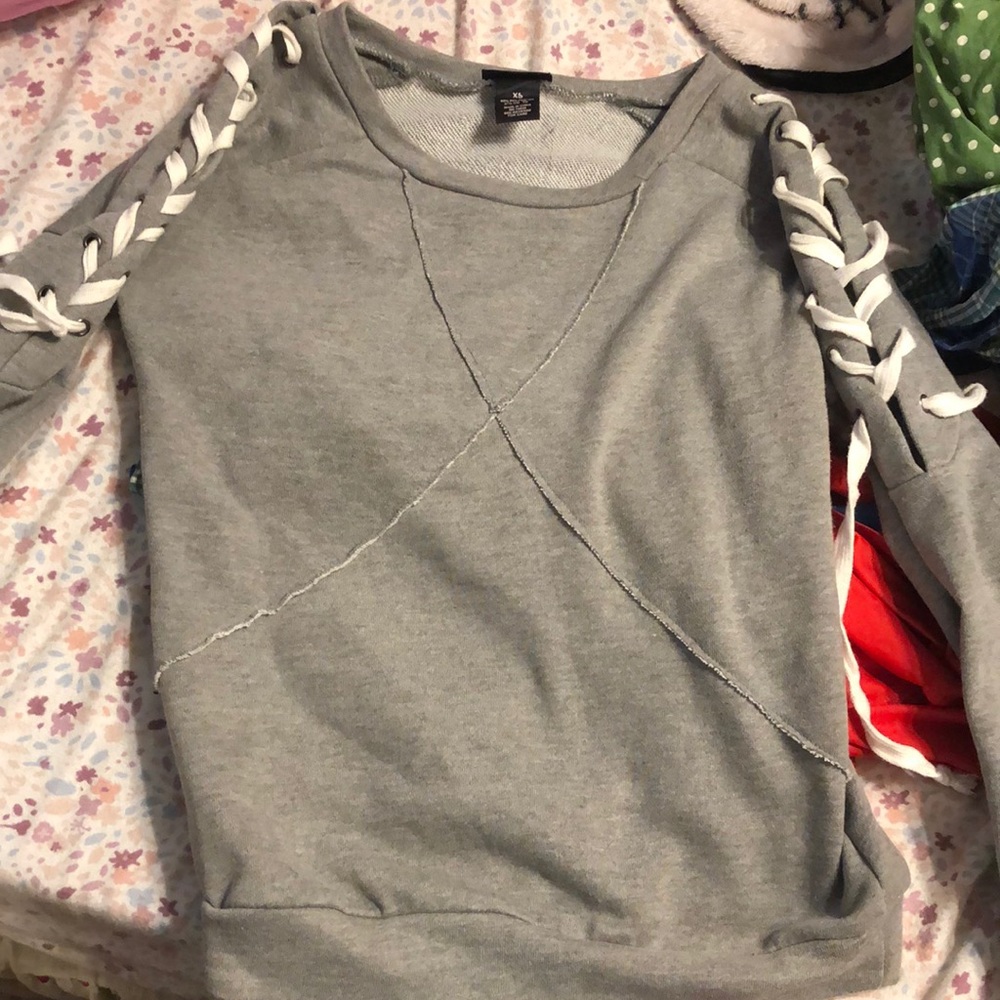 3/25 lace up shoulder sweatshirt